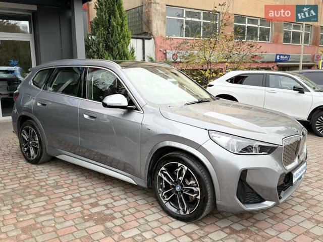 Сірий БМВ iX1, об'ємом двигуна 0 л та пробігом 10 тис. км за 32600 $, фото 5 на Automoto.ua