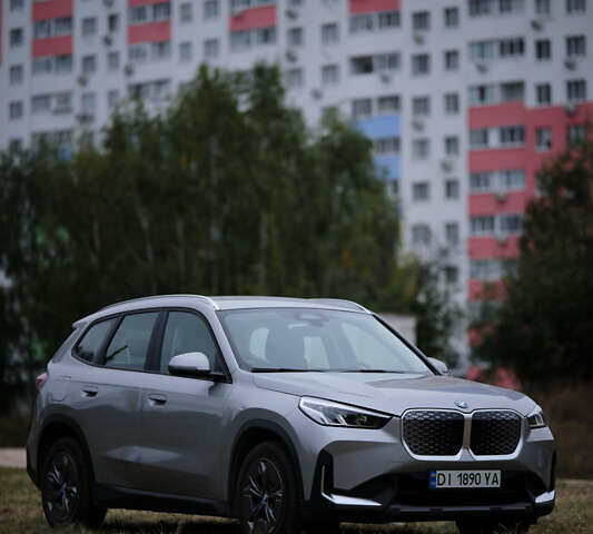 Сірий БМВ iX1, об'ємом двигуна 0 л та пробігом 30 тис. км за 29999 $, фото 1 на Automoto.ua