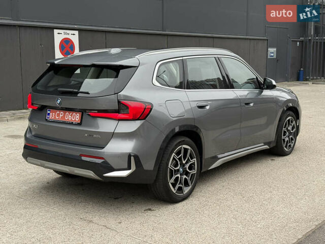 Серый БМВ iX1, объемом двигателя 0 л и пробегом 17 тыс. км за 35000 $, фото 7 на Automoto.ua