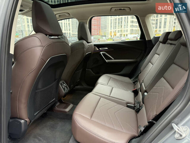 Серый БМВ iX1, объемом двигателя 0 л и пробегом 17 тыс. км за 35000 $, фото 28 на Automoto.ua