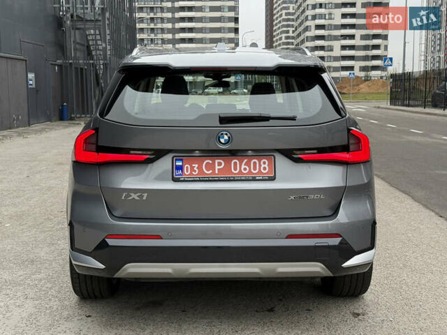Серый БМВ iX1, объемом двигателя 0 л и пробегом 17 тыс. км за 35000 $, фото 8 на Automoto.ua