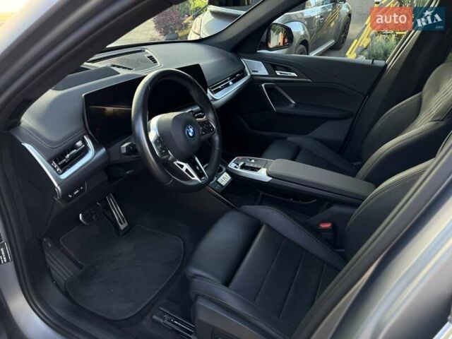 Сірий БМВ iX1, об'ємом двигуна 0 л та пробігом 26 тис. км за 45000 $, фото 12 на Automoto.ua