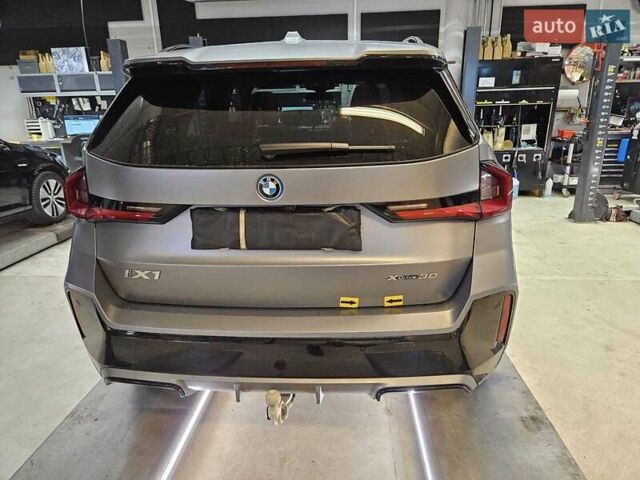БМВ iX1 2023 в Киеве на Automoto.ua Серый БМВ iX1, объемом двигателя 0 л и пробегом 48 тыс. км за 29500 $, фото 37 на Automoto.ua