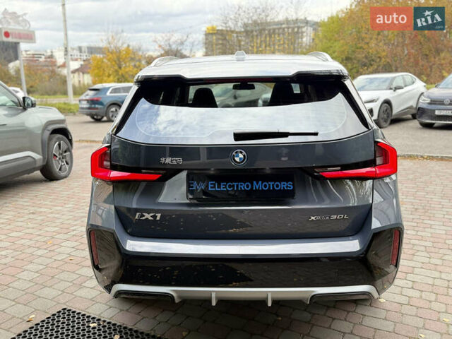 Сірий БМВ iX1, об'ємом двигуна 0 л та пробігом 17 тис. км за 33900 $, фото 4 на Automoto.ua
