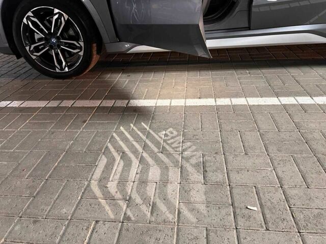 Серый БМВ iX1, объемом двигателя 0 л и пробегом 6 тыс. км за 33200 $, фото 14 на Automoto.ua