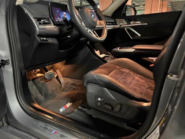 Серый БМВ iX1, объемом двигателя 0 л и пробегом 6 тыс. км за 33200 $, фото 7 на Automoto.ua