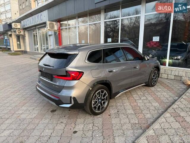 Серый БМВ iX1, объемом двигателя 0 л и пробегом 3 тыс. км за 33999 $, фото 12 на Automoto.ua