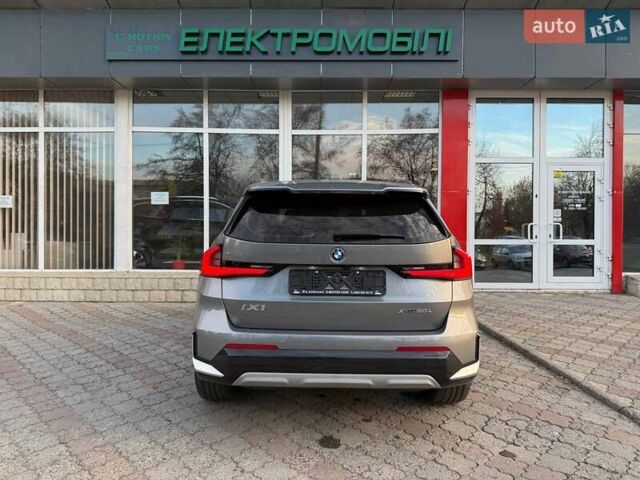 Серый БМВ iX1, объемом двигателя 0 л и пробегом 3 тыс. км за 33999 $, фото 10 на Automoto.ua