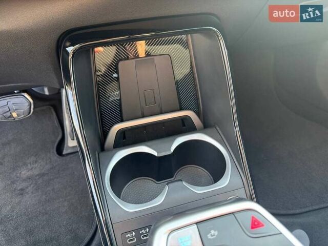 БМВ iX1 2024 в Житомире на Automoto.ua Серый БМВ iX1, объемом двигателя 0 л и пробегом 8 тыс. км за 52031 $, фото 25 на Automoto.ua