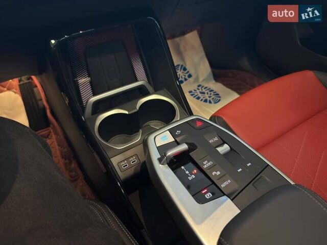 Серый БМВ iX1, объемом двигателя 0 л и пробегом 3 тыс. км за 33999 $, фото 22 на Automoto.ua