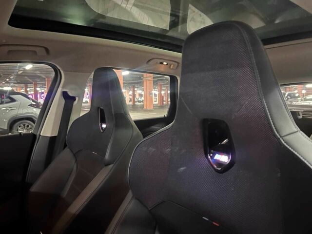 Серый БМВ iX1, объемом двигателя 0 л и пробегом 6 тыс. км за 33200 $, фото 9 на Automoto.ua