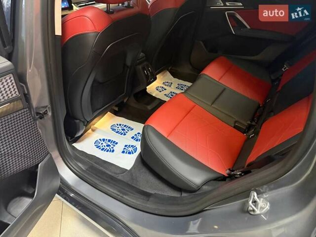 Серый БМВ iX1, объемом двигателя 0 л и пробегом 3 тыс. км за 33999 $, фото 28 на Automoto.ua
