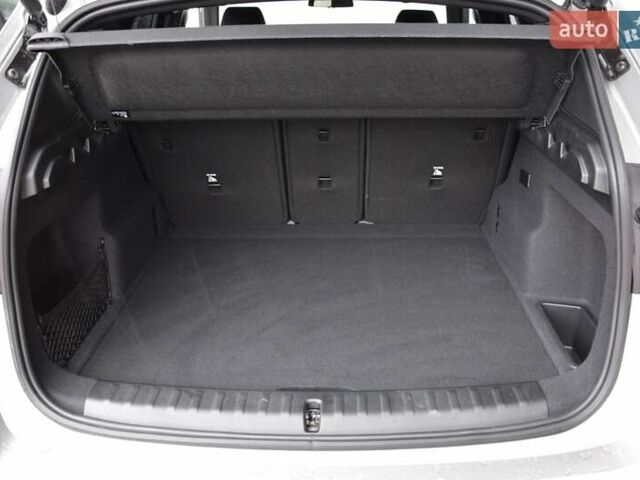 Сірий БМВ iX1, об'ємом двигуна 0 л та пробігом 4 тис. км за 54027 $, фото 8 на Automoto.ua