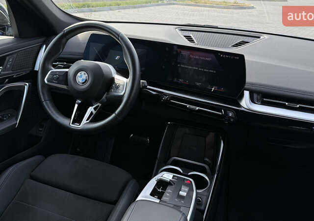 Синій БМВ iX1, об'ємом двигуна 0 л та пробігом 22 тис. км за 28800 $, фото 13 на Automoto.ua