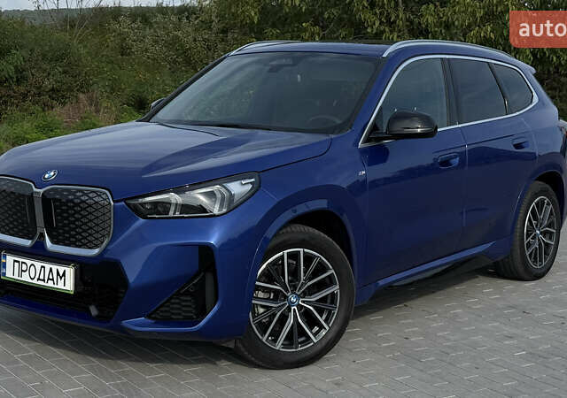 Синій БМВ iX1, об'ємом двигуна 0 л та пробігом 22 тис. км за 28800 $, фото 3 на Automoto.ua