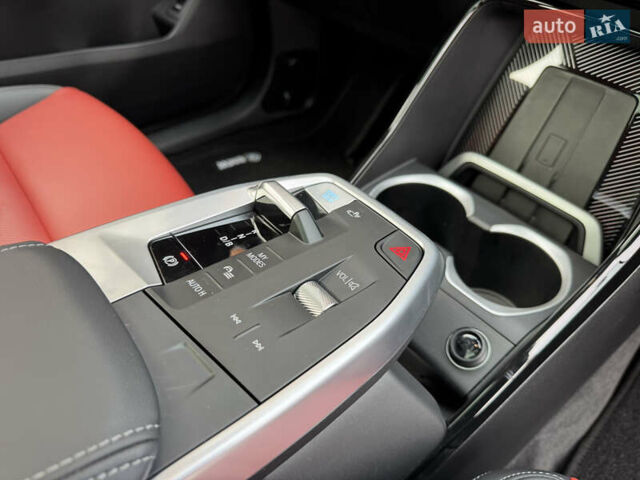 Синій БМВ iX1, об'ємом двигуна 0 л та пробігом 2 тис. км за 35000 $, фото 12 на Automoto.ua