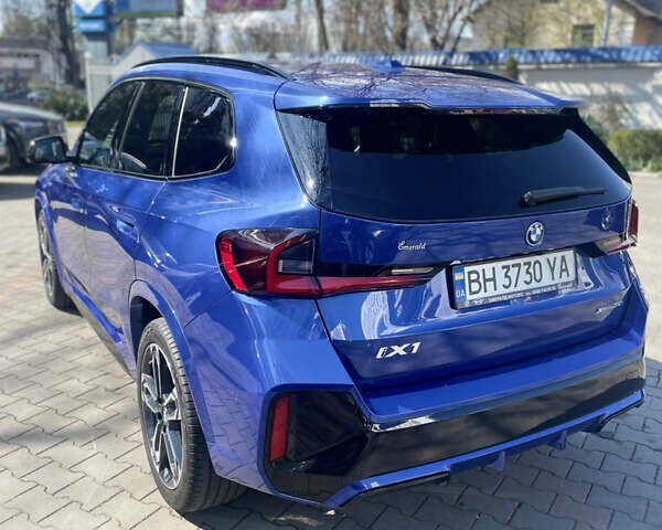 Синий БМВ iX1, объемом двигателя 0 л и пробегом 9 тыс. км за 51000 $, фото 3 на Automoto.ua