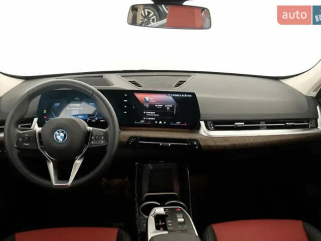 Синий БМВ iX1, объемом двигателя 0 л и пробегом 7 тыс. км за 25999 $, фото 9 на Automoto.ua