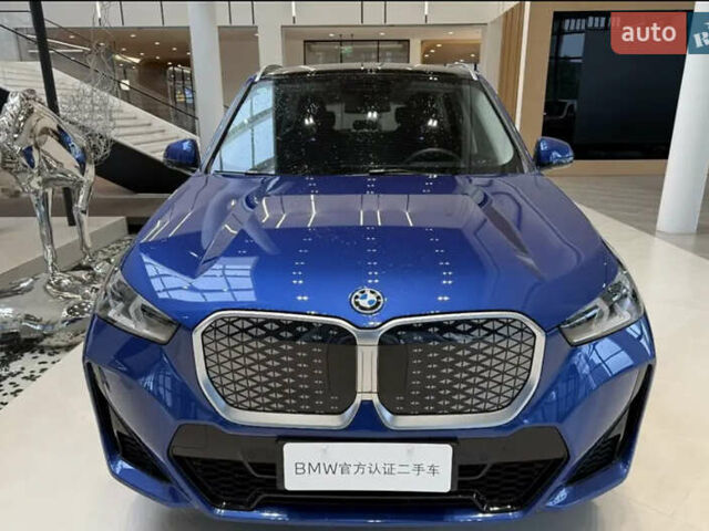 Синий БМВ iX1, объемом двигателя 0 л и пробегом 7 тыс. км за 26000 $, фото 1 на Automoto.ua