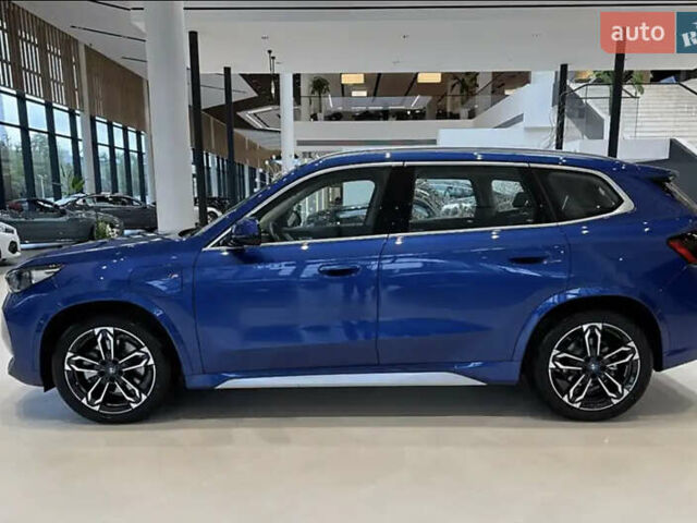 Синий БМВ iX1, объемом двигателя 0 л и пробегом 7 тыс. км за 26000 $, фото 6 на Automoto.ua