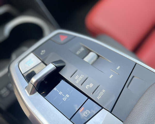 Синий БМВ iX1, объемом двигателя 0 л и пробегом 9 тыс. км за 51000 $, фото 28 на Automoto.ua