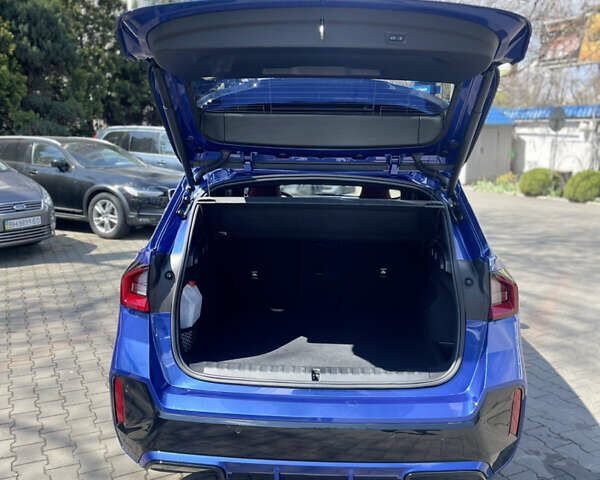 Синій БМВ iX1, об'ємом двигуна 0 л та пробігом 11 тис. км за 48500 $, фото 3 на Automoto.ua