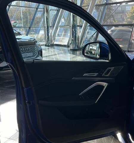Синий БМВ iX1, объемом двигателя 0 л и пробегом 3 тыс. км за 33000 $, фото 19 на Automoto.ua