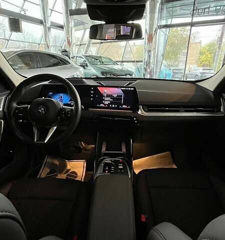 БМВ iX1 2024 у Дніпро (Дніпропетровську) на Automoto.ua Синій БМВ iX1, об'ємом двигуна 0 л та пробігом 11 тис. км за 34000 $, фото 11 на Automoto.ua