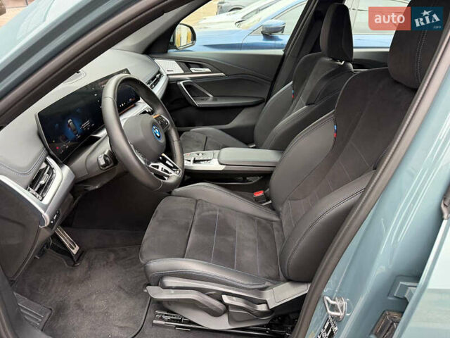 Зеленый БМВ iX1, объемом двигателя 0 л и пробегом 36 тыс. км за 38500 $, фото 3 на Automoto.ua