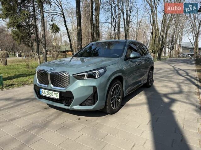 Зеленый БМВ iX1, объемом двигателя 0 л и пробегом 1 тыс. км за 39000 $, фото 11 на Automoto.ua