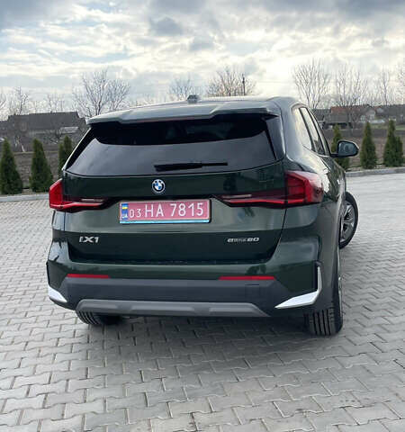 Зеленый БМВ iX1, объемом двигателя 0 л и пробегом 4 тыс. км за 38500 $, фото 4 на Automoto.ua