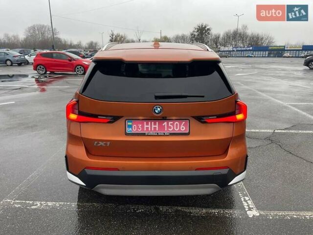 Помаранчевий БМВ iX1, об'ємом двигуна 0 л та пробігом 48 тис. км за 36200 $, фото 8 на Automoto.ua