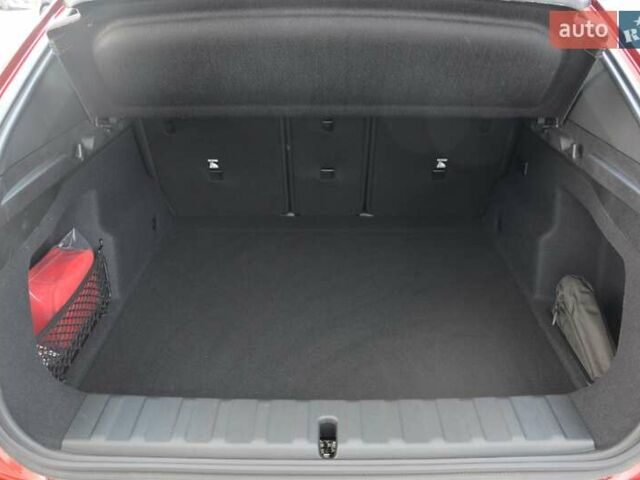 Красный БМВ iX2, объемом двигателя 0 л и пробегом 8 тыс. км за 45313 $, фото 8 на Automoto.ua