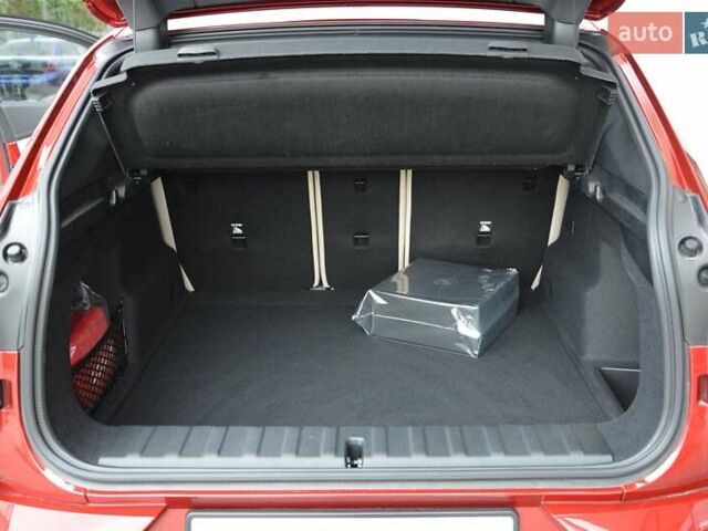 Красный БМВ iX2, объемом двигателя 0 л и пробегом 9 тыс. км за 53143 $, фото 8 на Automoto.ua