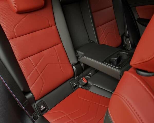 Серый БМВ iX2, объемом двигателя 0 л и пробегом 2 тыс. км за 61455 $, фото 15 на Automoto.ua