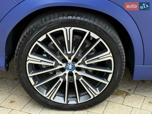 Синій БМВ iX2, об'ємом двигуна 0 л та пробігом 8 тис. км за 53900 $, фото 6 на Automoto.ua