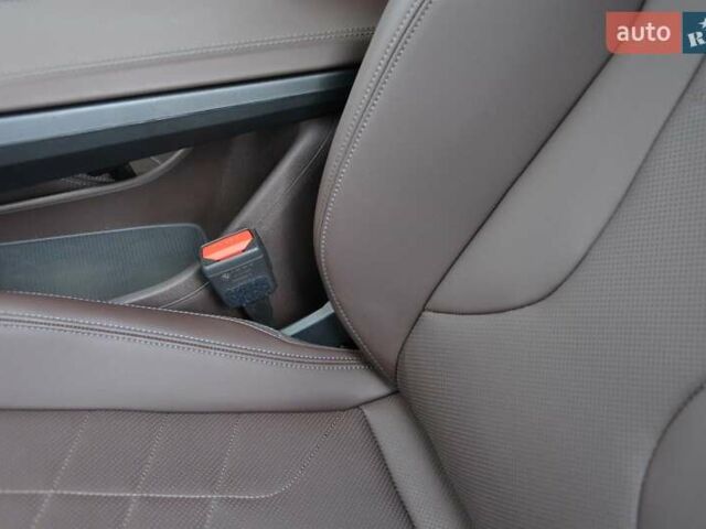 Синий БМВ iX2, объемом двигателя 0 л и пробегом 3 тыс. км за 52261 $, фото 7 на Automoto.ua