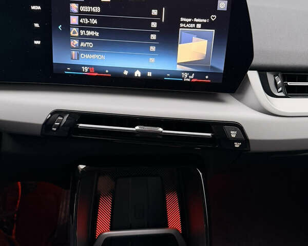 Оранжевый БМВ iX2, объемом двигателя 0 л и пробегом 10 тыс. км за 48000 $, фото 20 на Automoto.ua