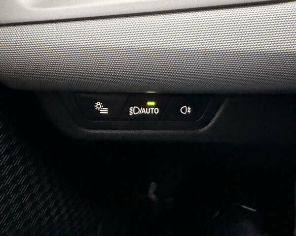 Оранжевый БМВ iX2, объемом двигателя 0 л и пробегом 10 тыс. км за 48000 $, фото 24 на Automoto.ua