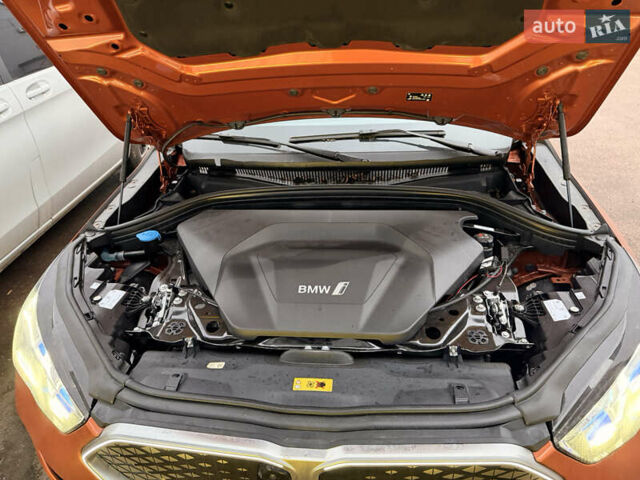 Оранжевый БМВ iX2, объемом двигателя 0 л и пробегом 10 тыс. км за 48000 $, фото 9 на Automoto.ua