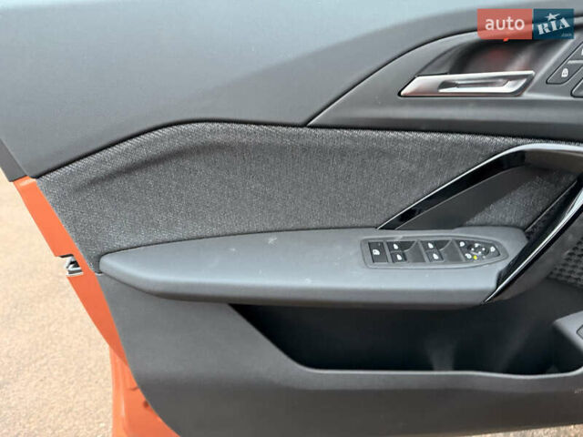 Оранжевый БМВ iX2, объемом двигателя 0 л и пробегом 10 тыс. км за 48000 $, фото 22 на Automoto.ua