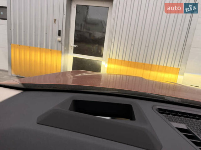 Оранжевый БМВ iX2, объемом двигателя 0 л и пробегом 10 тыс. км за 48000 $, фото 25 на Automoto.ua