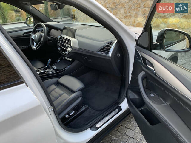 Белый БМВ iX3, объемом двигателя 0 л и пробегом 179 тыс. км за 27500 $, фото 40 на Automoto.ua