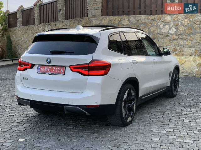 Белый БМВ iX3, объемом двигателя 0 л и пробегом 179 тыс. км за 27500 $, фото 11 на Automoto.ua