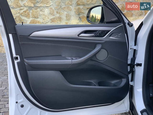 Белый БМВ iX3, объемом двигателя 0 л и пробегом 179 тыс. км за 27500 $, фото 17 на Automoto.ua