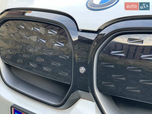 Белый БМВ iX3, объемом двигателя 0 л и пробегом 179 тыс. км за 27500 $, фото 60 на Automoto.ua