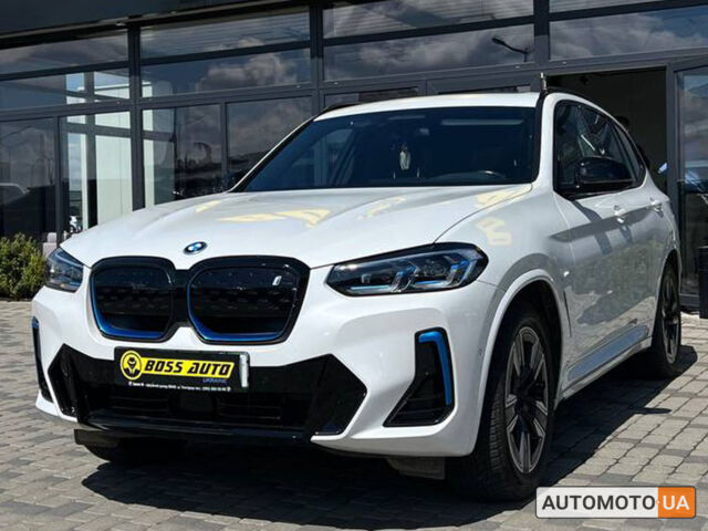 Белый БМВ iX3, объемом двигателя 86 л и пробегом 38 тыс. км за 51500 $, фото 2 на Automoto.ua