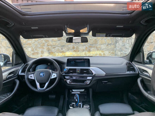 Белый БМВ iX3, объемом двигателя 0 л и пробегом 179 тыс. км за 27500 $, фото 26 на Automoto.ua