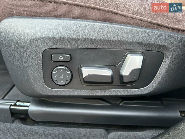 Белый БМВ iX3, объемом двигателя 0 л и пробегом 111 тыс. км за 32500 $, фото 9 на Automoto.ua