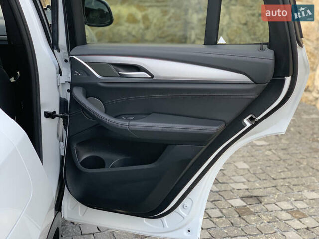 Белый БМВ iX3, объемом двигателя 0 л и пробегом 179 тыс. км за 27500 $, фото 46 на Automoto.ua